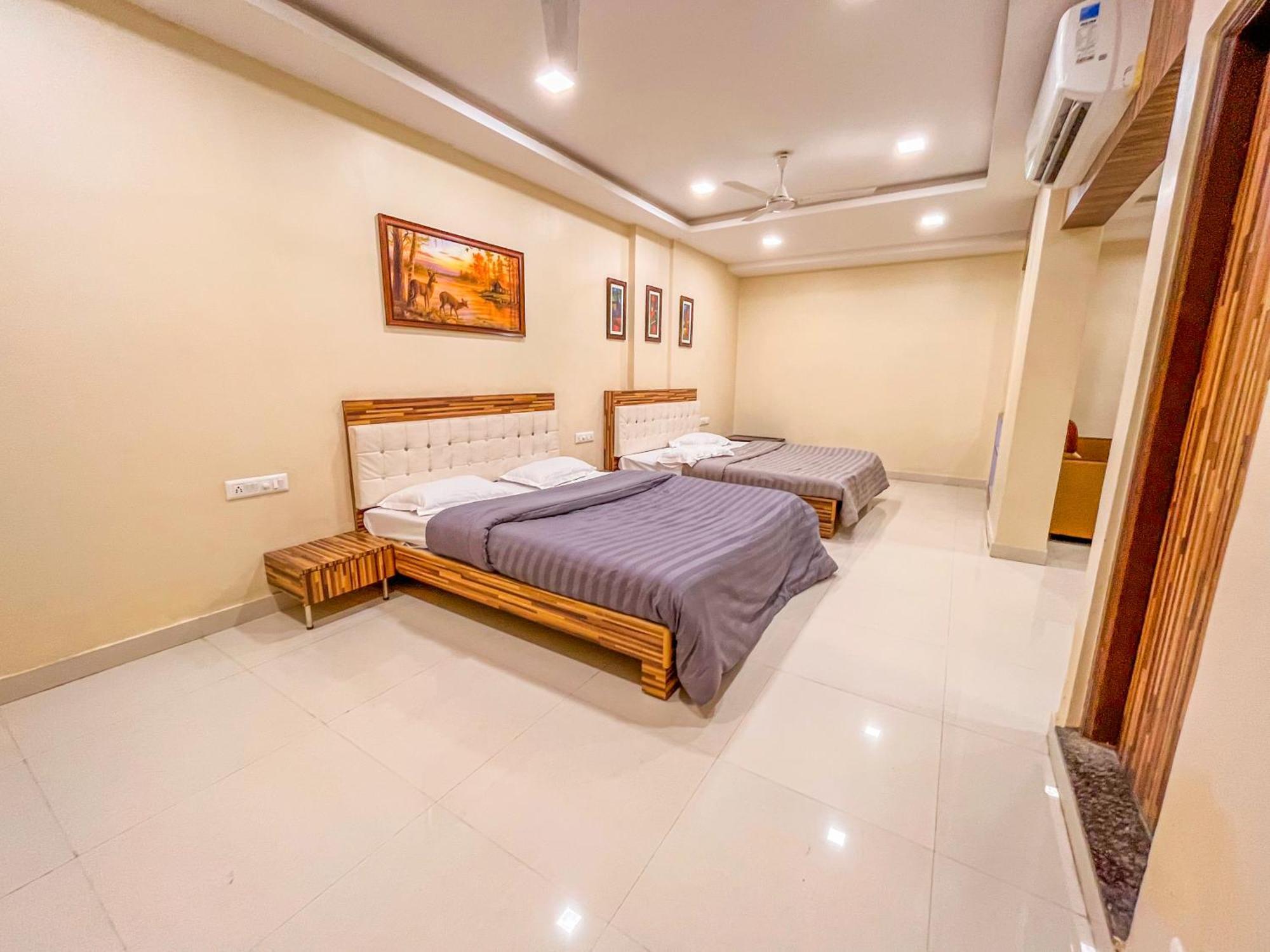 Stayguru Park View Residency Bhuj Exterior photo