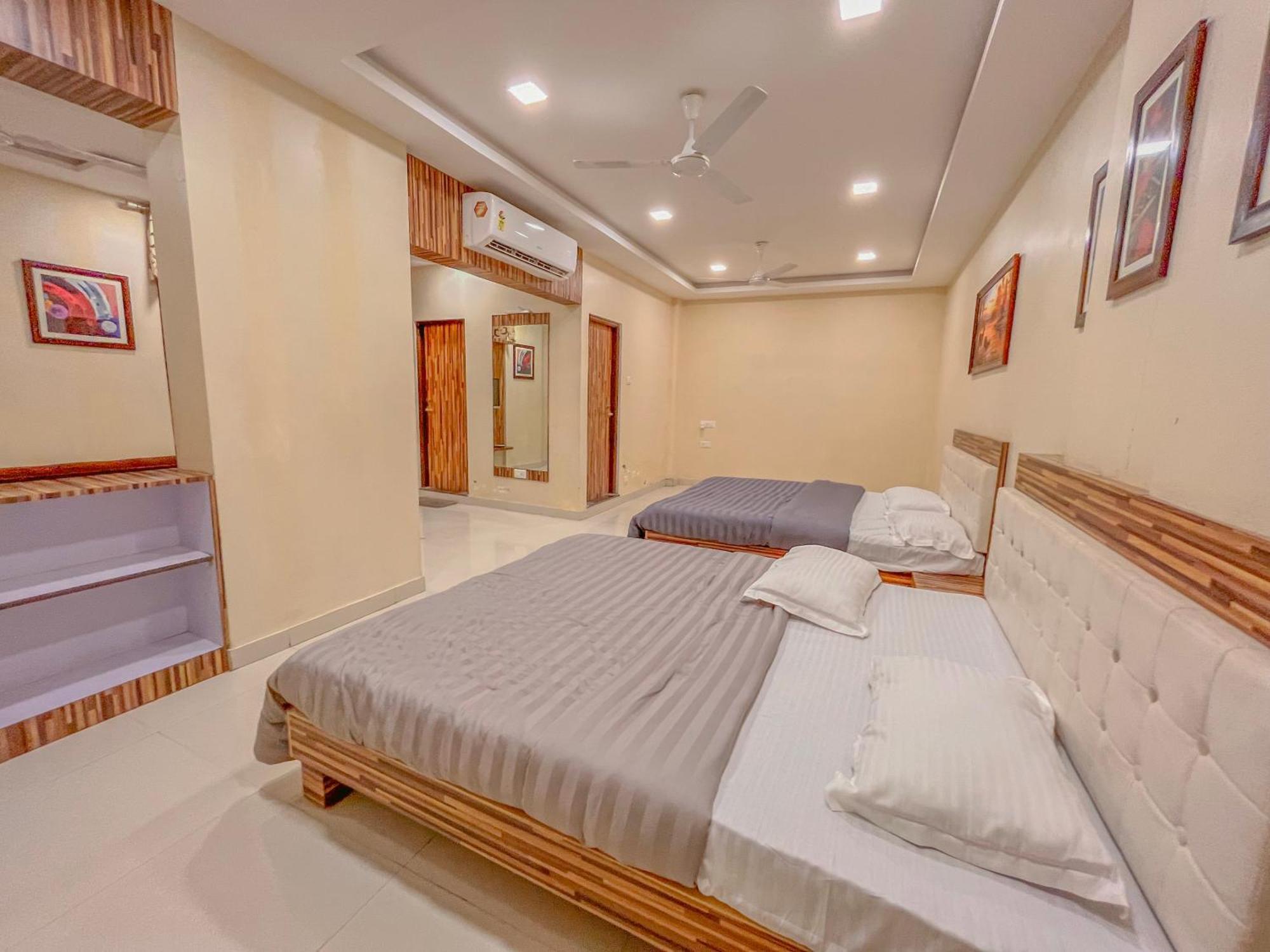Stayguru Park View Residency Bhuj Exterior photo