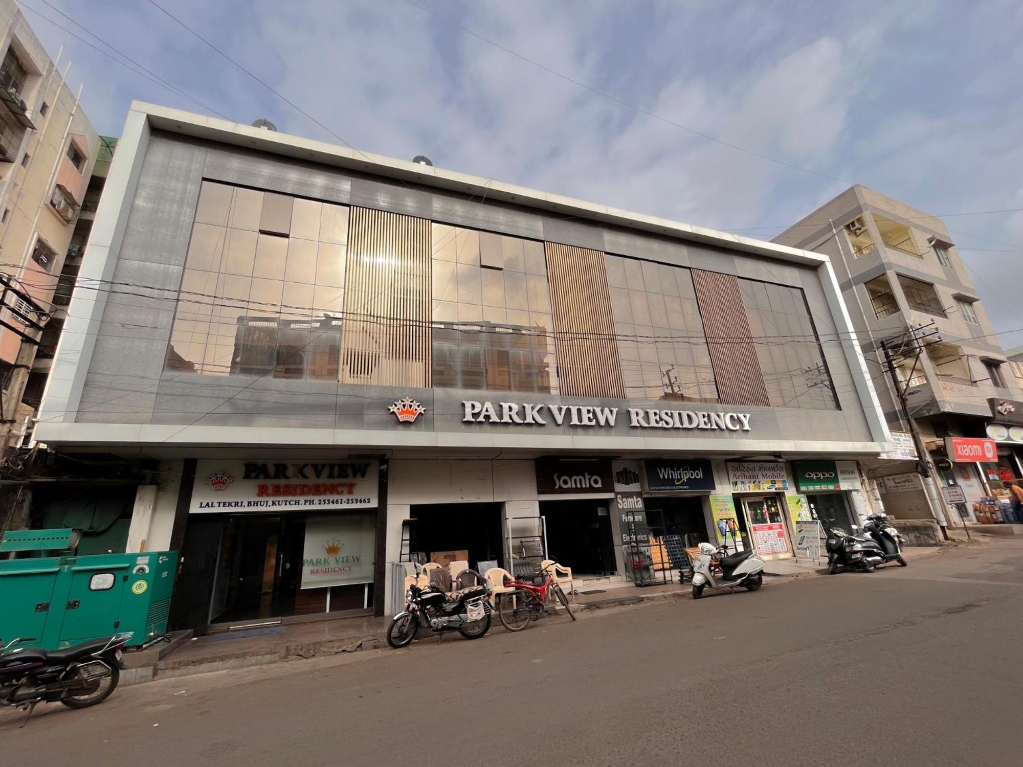 Stayguru Park View Residency Bhuj Exterior photo