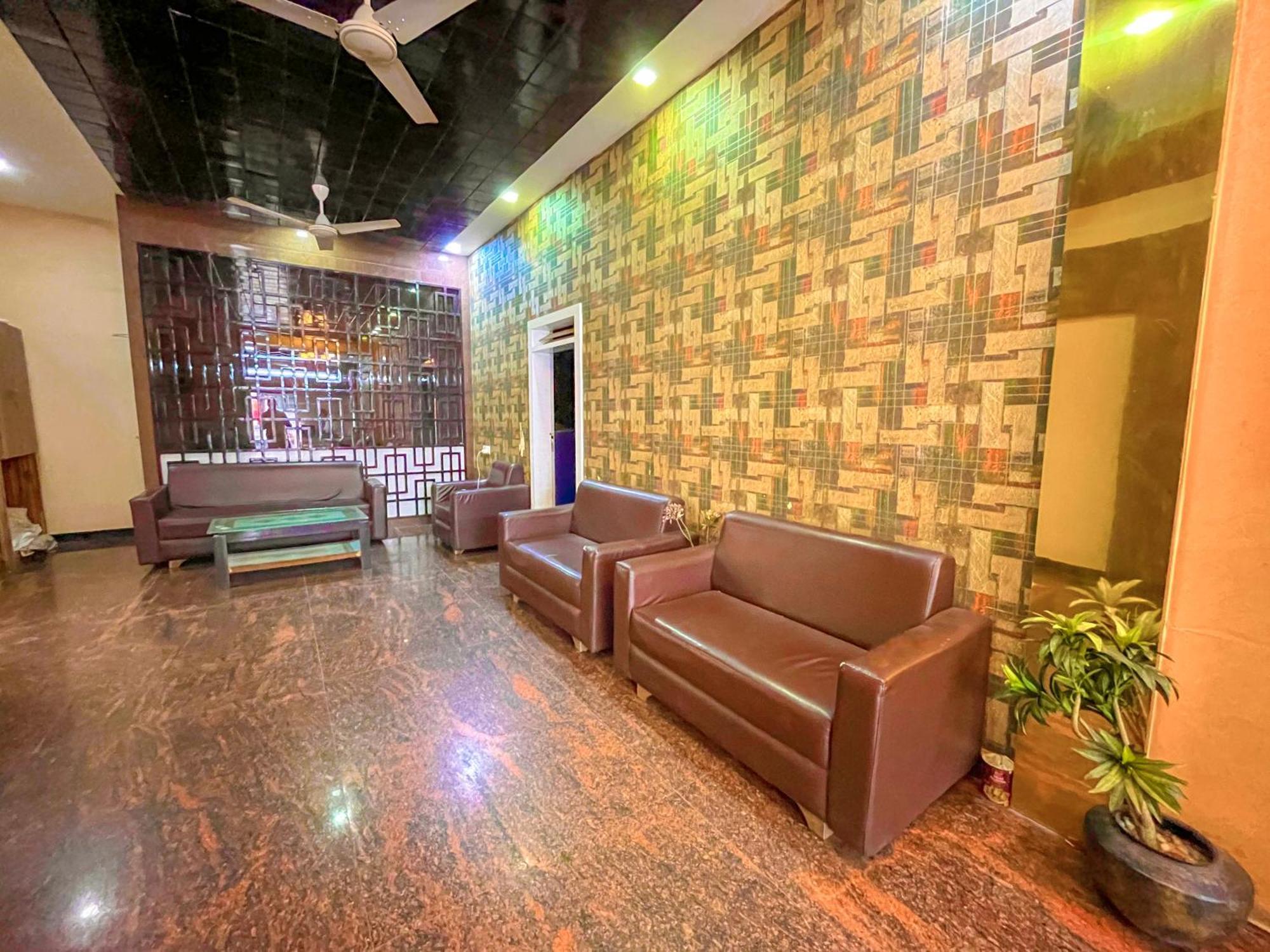 Stayguru Park View Residency Bhuj Exterior photo