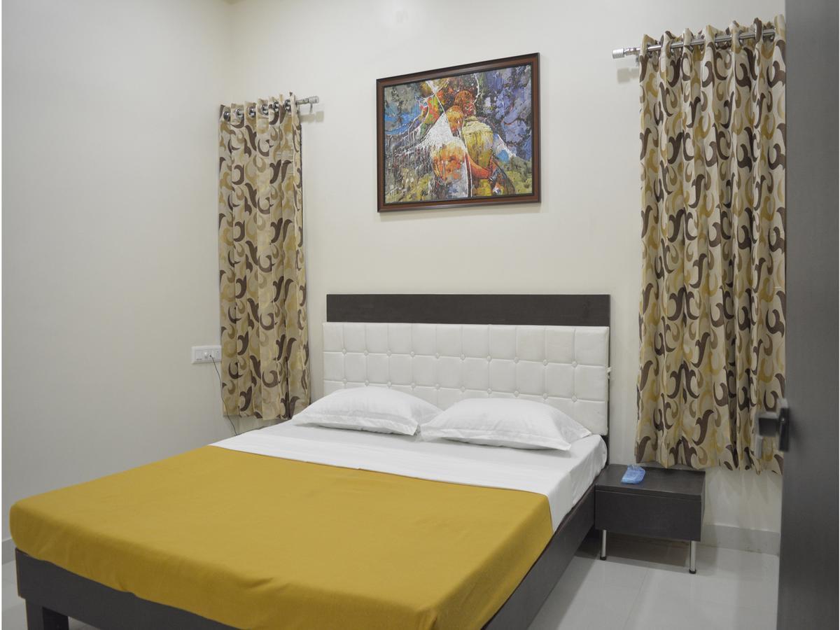 Stayguru Park View Residency Bhuj Exterior photo