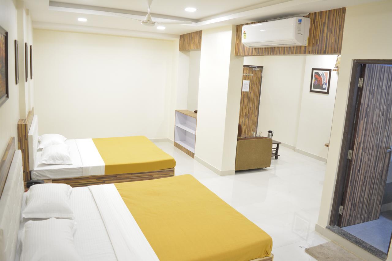 Stayguru Park View Residency Bhuj Exterior photo